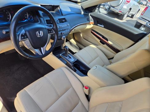 Used 2010 Honda Crosstour EX-L image 12