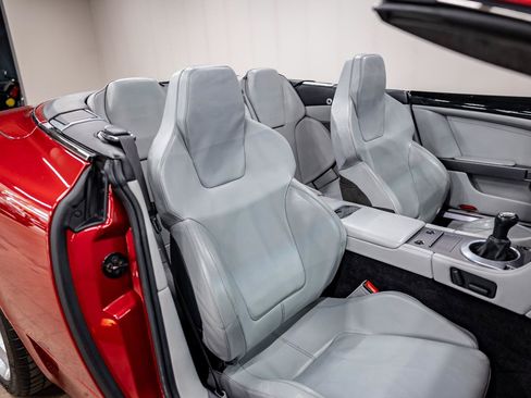 Used 2006 Aston Martin DB9 Volante RWD image 19