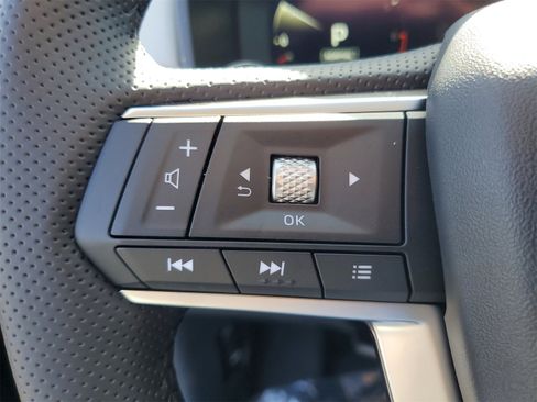 New 2025 Mitsubishi Outlander SE image 12