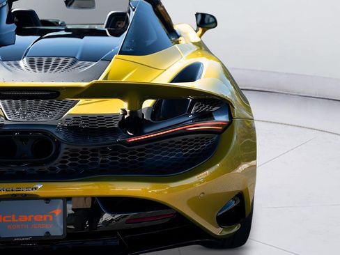 New 2026 McLaren 750S Spider RWD image 47