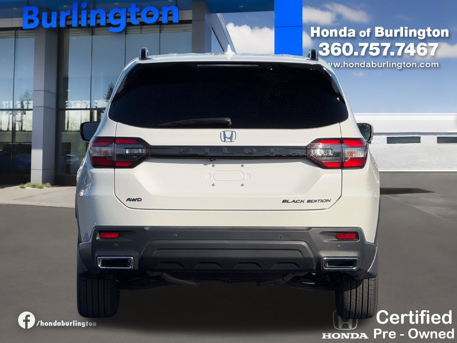 Used 2025 Honda Pilot Black Edition image 6