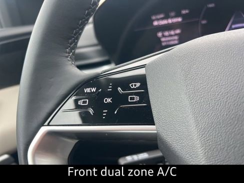 New 2025 Audi Q5 Prestige image 8