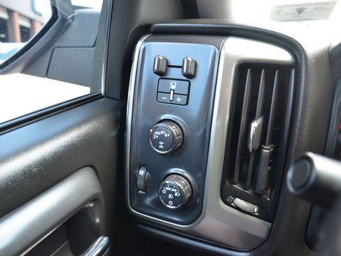 Used 2018 Chevrolet Silverado 1500 LT w/ All Star Edition image 15