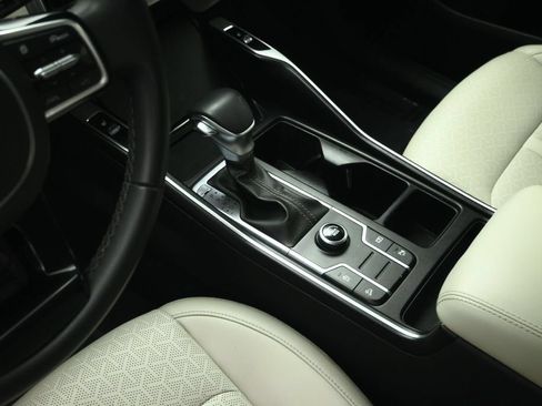 Used 2023 Kia Sorento S w/ Panoramic Sunroof Package FWD image 53