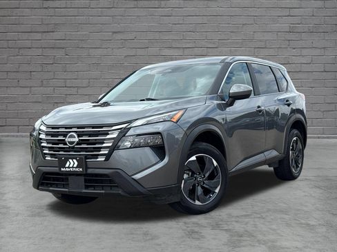Used 2024 Nissan Rogue SV AWD/4WD image 3