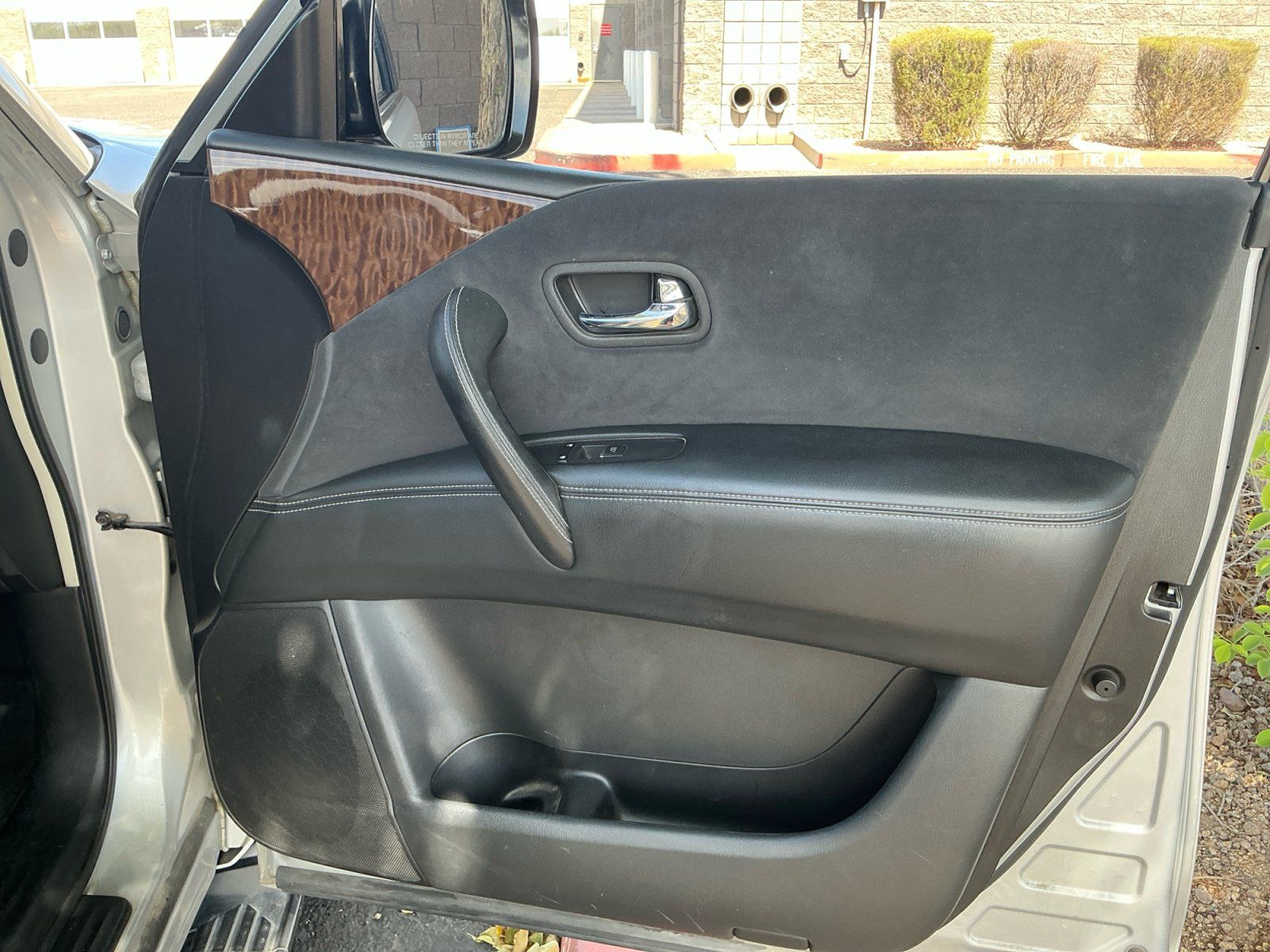 Used 2019 Nissan Armada SV w/ Driver Package AWD/4WD image 15