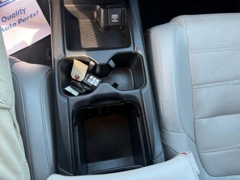 Used 2018 Honda CR-V EX-L image 27