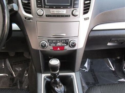 Used 2012 Subaru Outback 2.5i Premium image 26