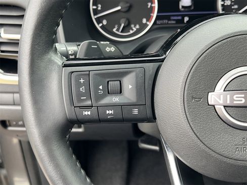 Certified 2022 Nissan Rogue SL w/ SL Premium Package image 11