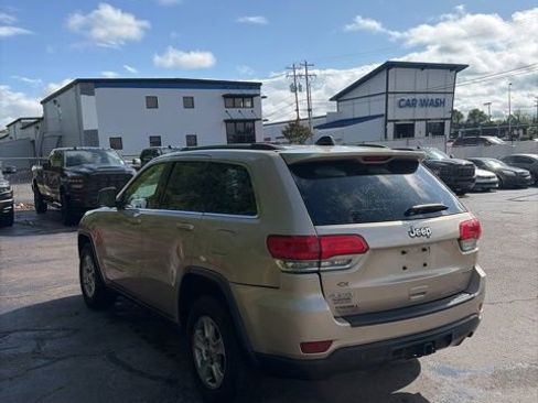 Used 2015 Jeep Grand Cherokee Laredo w/ Quick Order Package 23E AWD/4WD image 10