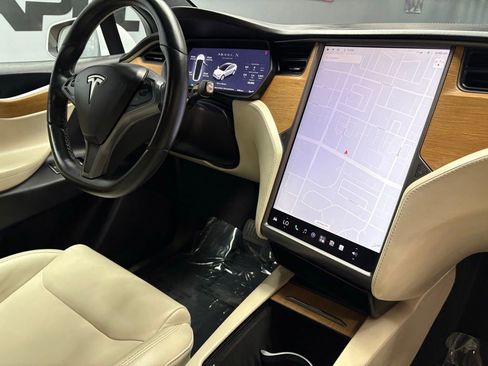 Used 2020 Tesla Model X Long Range AWD/4WD image 61
