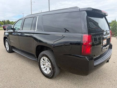 Used 2018 Chevrolet Suburban LT AWD/4WD image 3