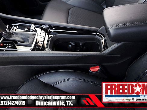 New 2026 Jeep Compass Latitude image 35