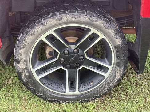 Used 2018 Chevrolet Silverado 1500 Custom w/ Texas Edition image 3