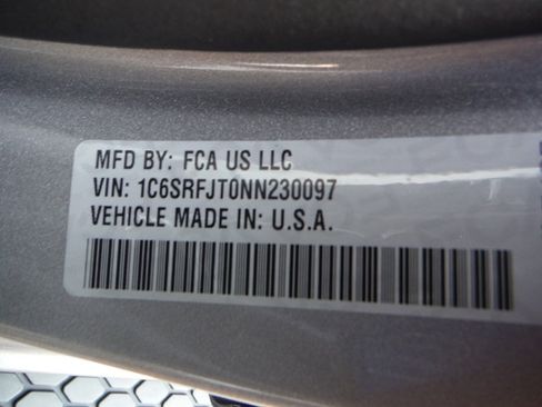 Used 2022 RAM 1500 Laramie AWD/4WD image 68