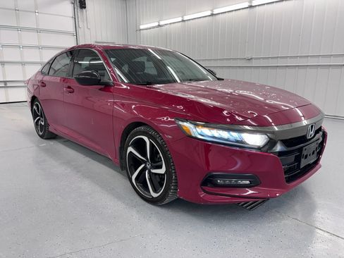 Used 2019 Honda Accord Sport image 10