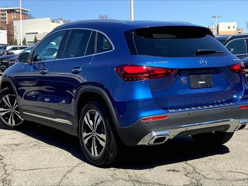 Used 2025 Mercedes-Benz GLA 250 4MATIC image 57