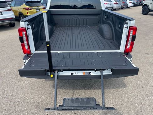 Used 2024 Ford F250 Lariat w/ Lariat Ultimate Package image 34