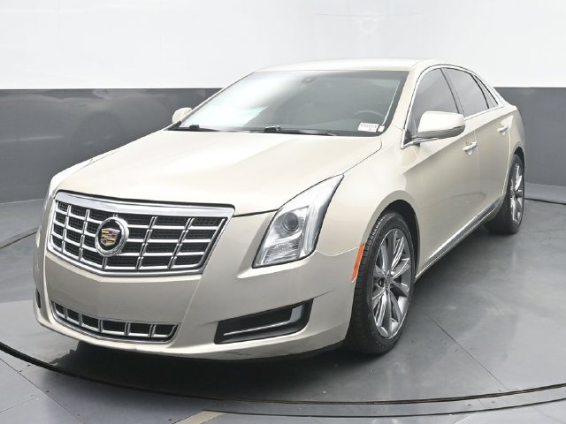 Used 2015 Cadillac XTS FWD image 1