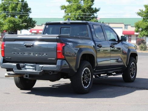 Used 2024 Toyota Tacoma TRD Off-Road image 6