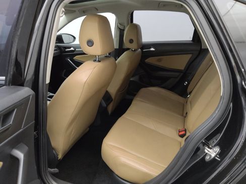 Used 2020 Volkswagen Jetta R-Line FWD image 18