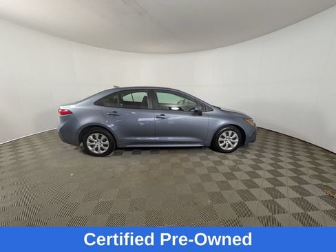 Used 2023 Toyota Corolla LE FWD image 3