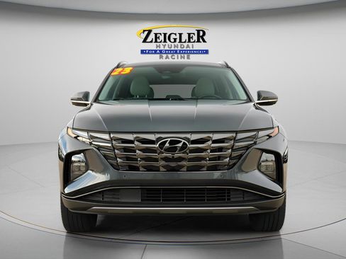 Certified 2023 Hyundai Tucson Limited AWD/4WD image 2