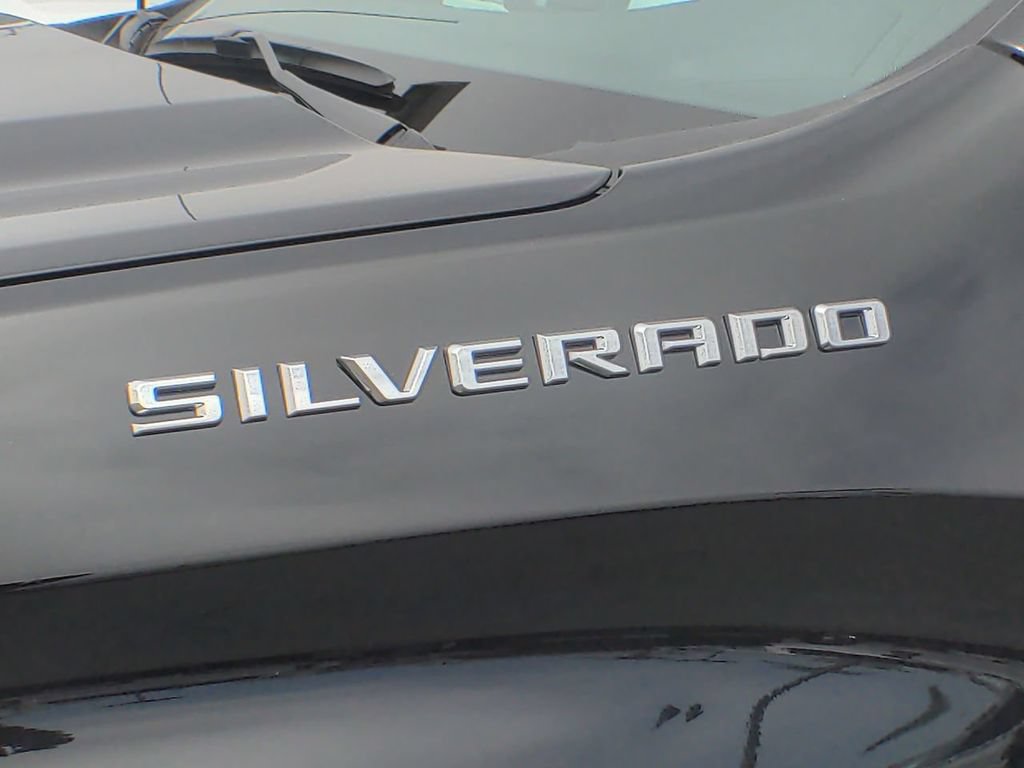 Used 2023 Chevrolet Silverado 1500 LT AWD/4WD image 31