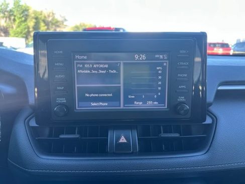 Used 2019 Toyota RAV4 LE AWD/4WD image 20