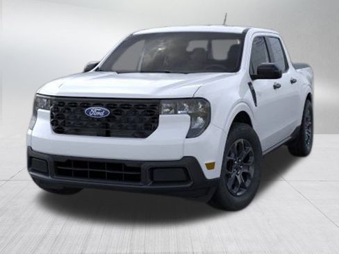 New 2026 Ford Maverick XLT image 2