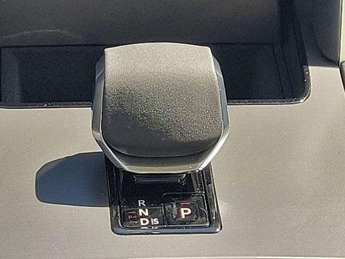 New 2025 Land Rover Discovery Sport S image 20