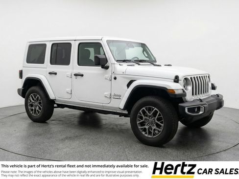 Used 2025 Jeep Wrangler Sahara AWD/4WD image 1