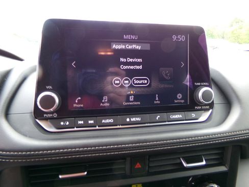 Used 2023 Nissan Rogue S FWD image 16