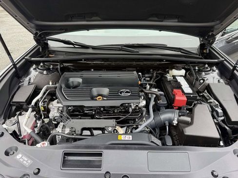 Used 2024 Lexus ES 250 w/ Premium Package image 25