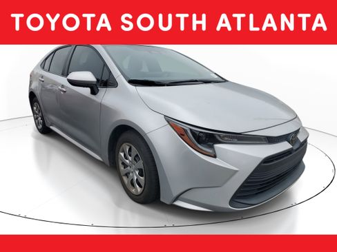 Used 2024 Toyota Corolla LE image 1