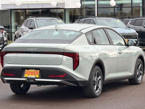 New 2026 Kia K4 LXS image 5