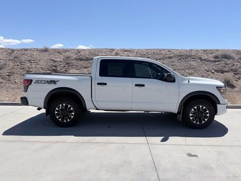 Used 2021 Nissan Titan PRO-4X w/ Off Road Protection Package AWD/4WD image 4