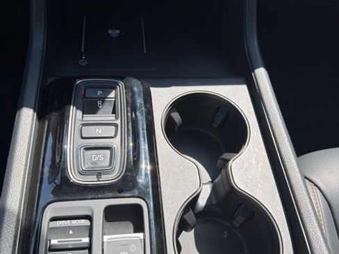 Used 2023 Honda Pilot TrailSport image 22
