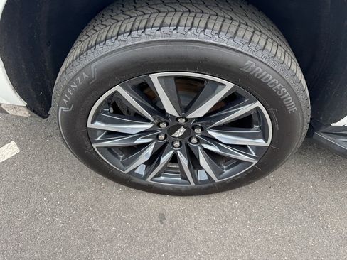 Used 2022 Cadillac Escalade Sport AWD/4WD image 9