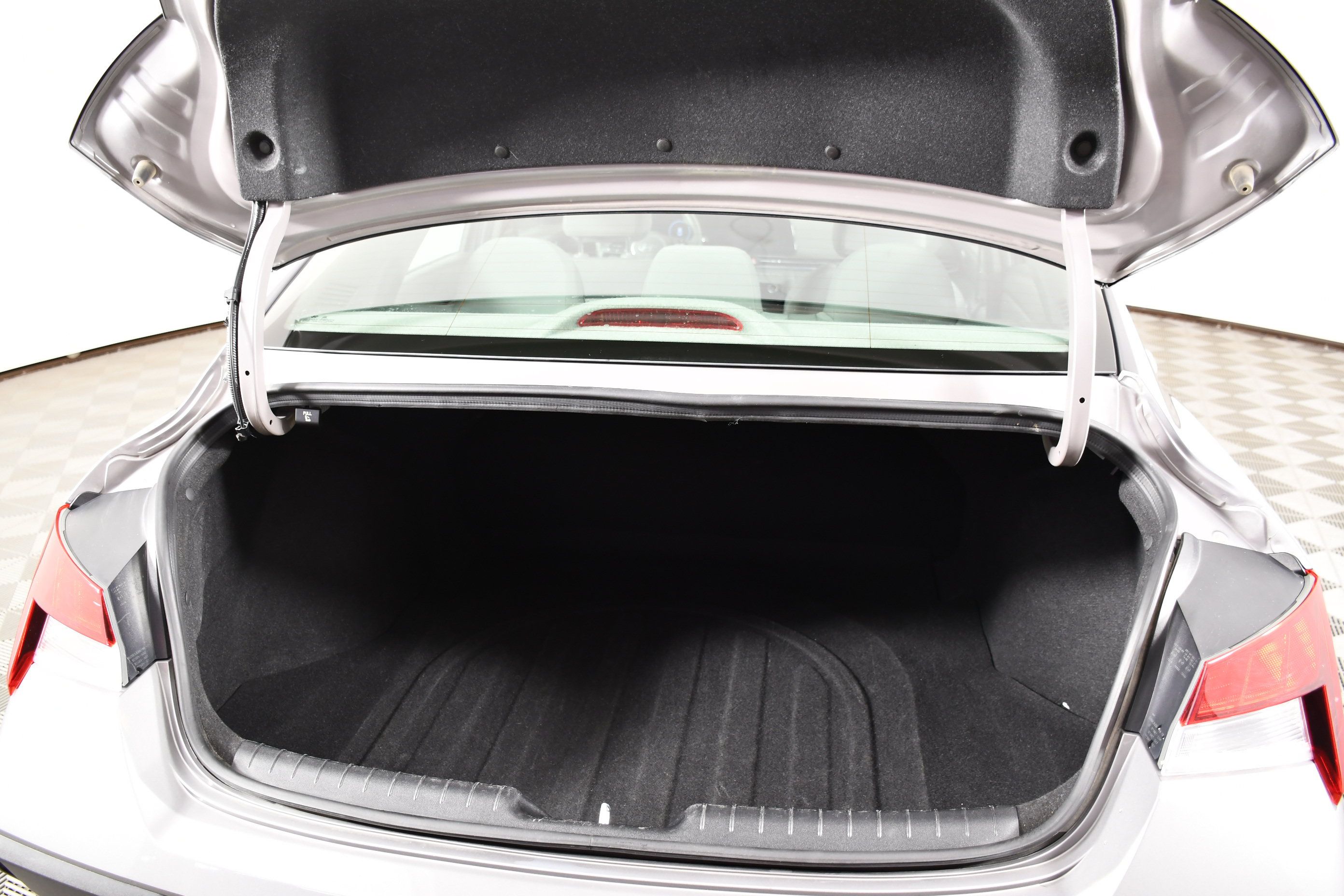 Used 2024 Hyundai Elantra SEL FWD image 49