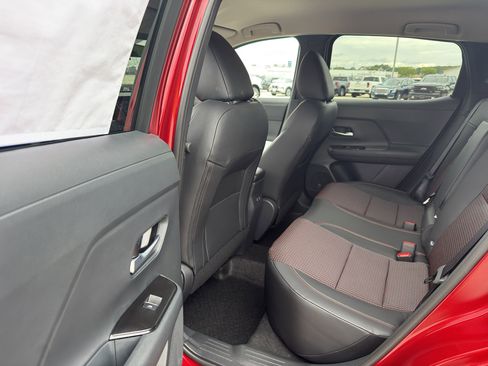 New 2026 Nissan Kicks SR w/ Cold Weather Package image 30