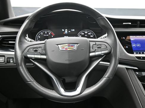 Used 2024 Cadillac XT6 Luxury w/ LPO, Floor Liner Package AWD/4WD image 15