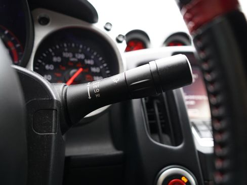 Used 2016 Nissan 370Z Coupe image 29