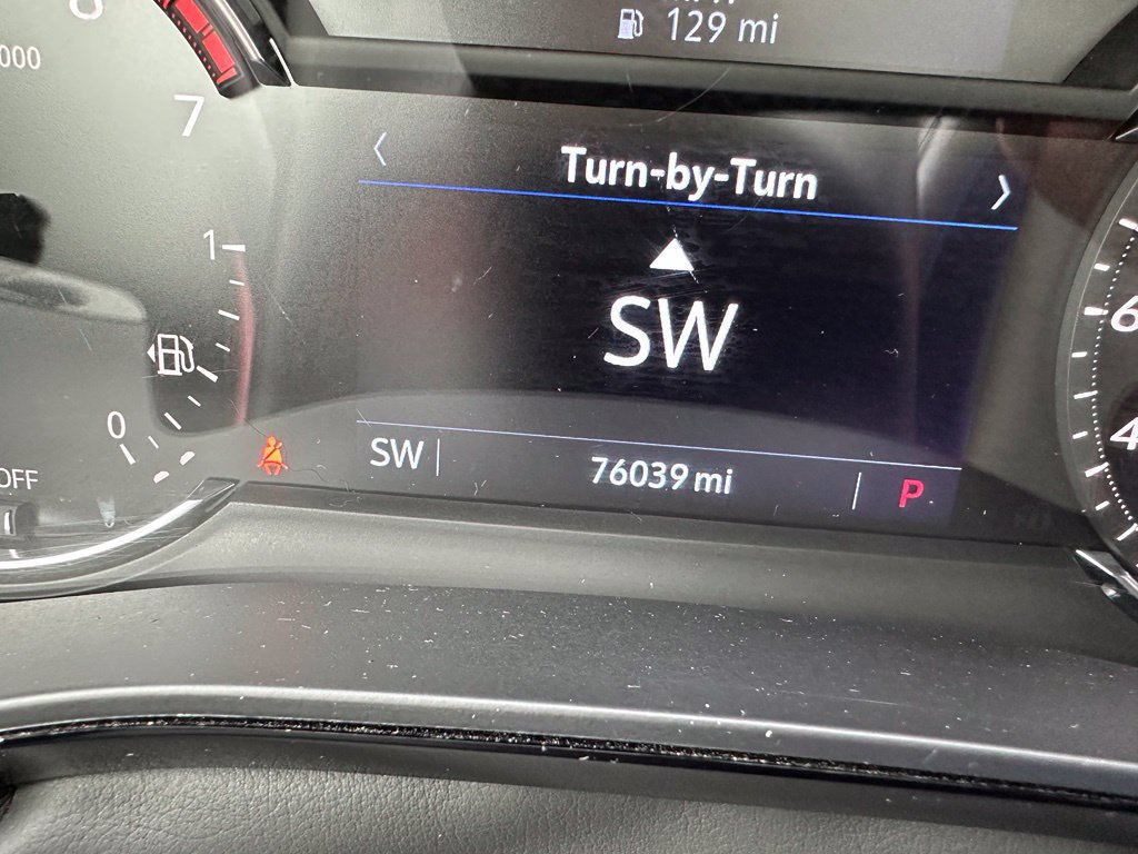 Used 2020 Cadillac XT5 Premium Luxury w/ LPO, Floor Liner Package FWD image 10