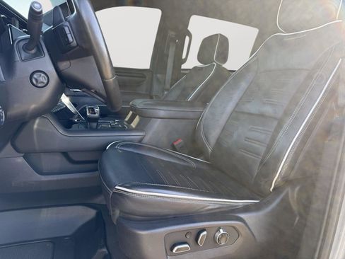 Used 2023 GMC Sierra 1500 AT4X image 14