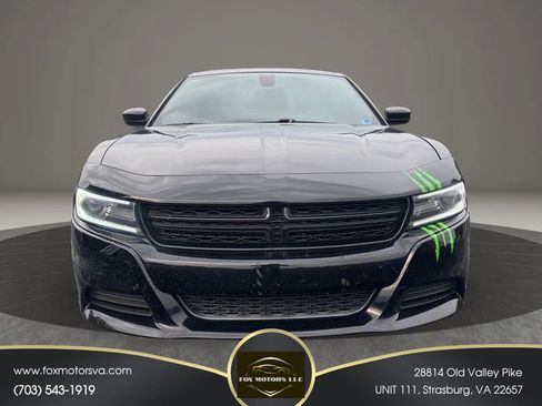 Used 2020 Dodge Charger SXT RWD image 1