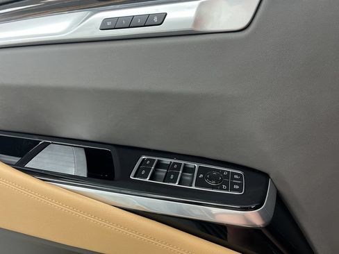 Used 2025 Cadillac Escalade Premium Luxury RWD image 13