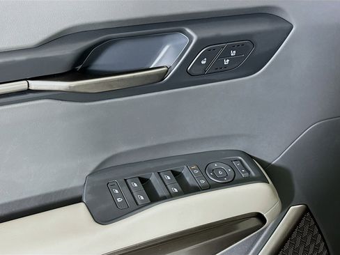 Used 2024 Kia EV9 Wind image 14