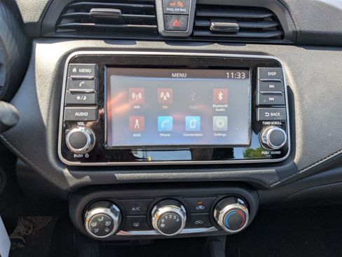 Used 2024 Nissan Versa S FWD image 15
