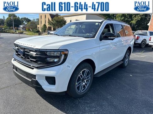 New 2025 Ford Expedition Active image 1